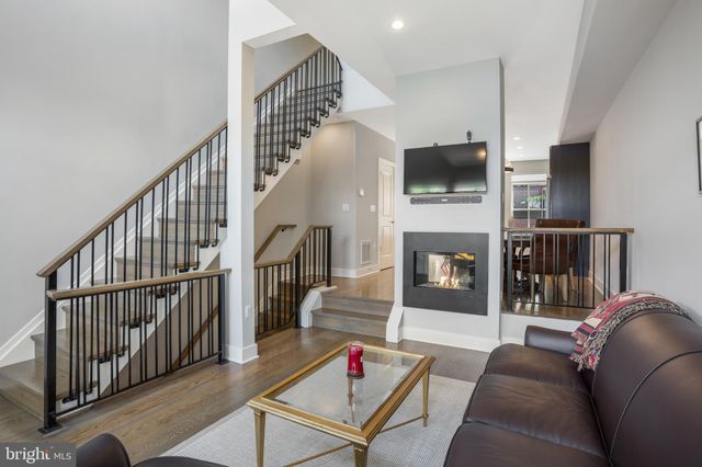 $1,050,000 | 314 3rd Street, Alexandria, VA 22314