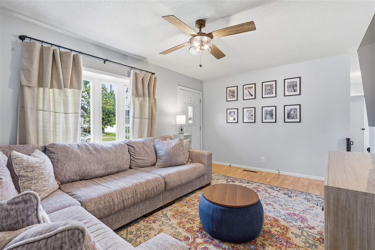 213 Hanover Road Southwest Cedar Rapids, IA 52404 - Photo 5 of 27 Gallery Image 5