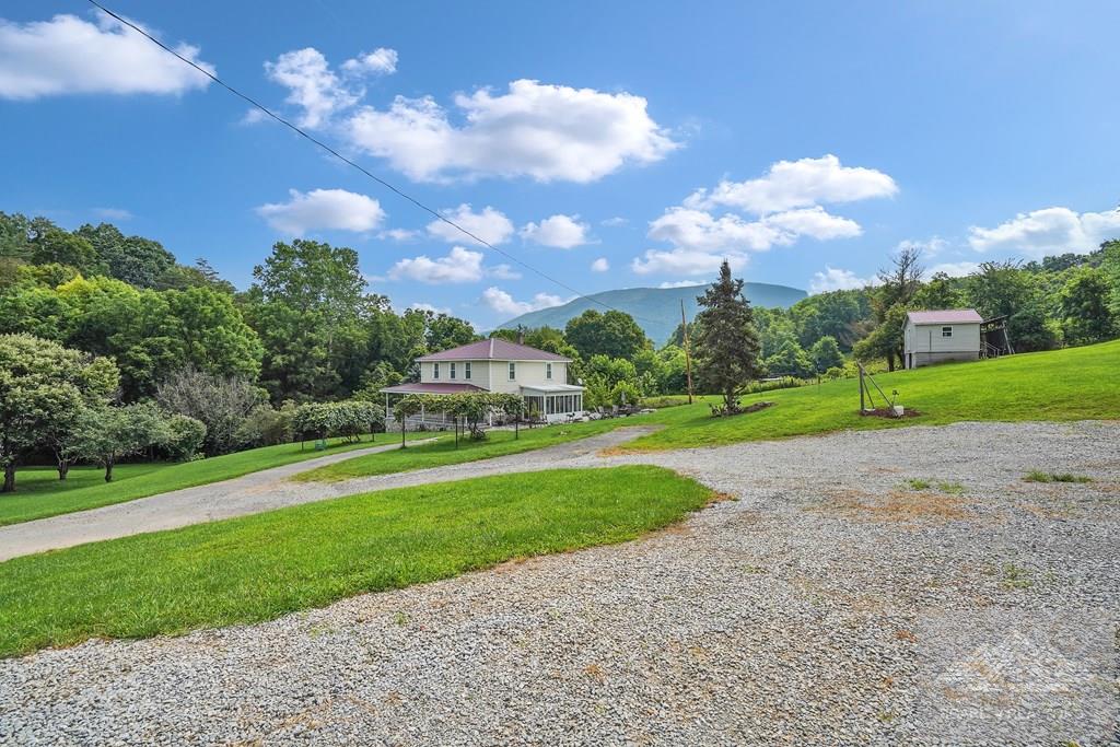250 Robertson Mountain Road Narrows, VA 24124 - Photo 32 of 40 Gallery Image 32