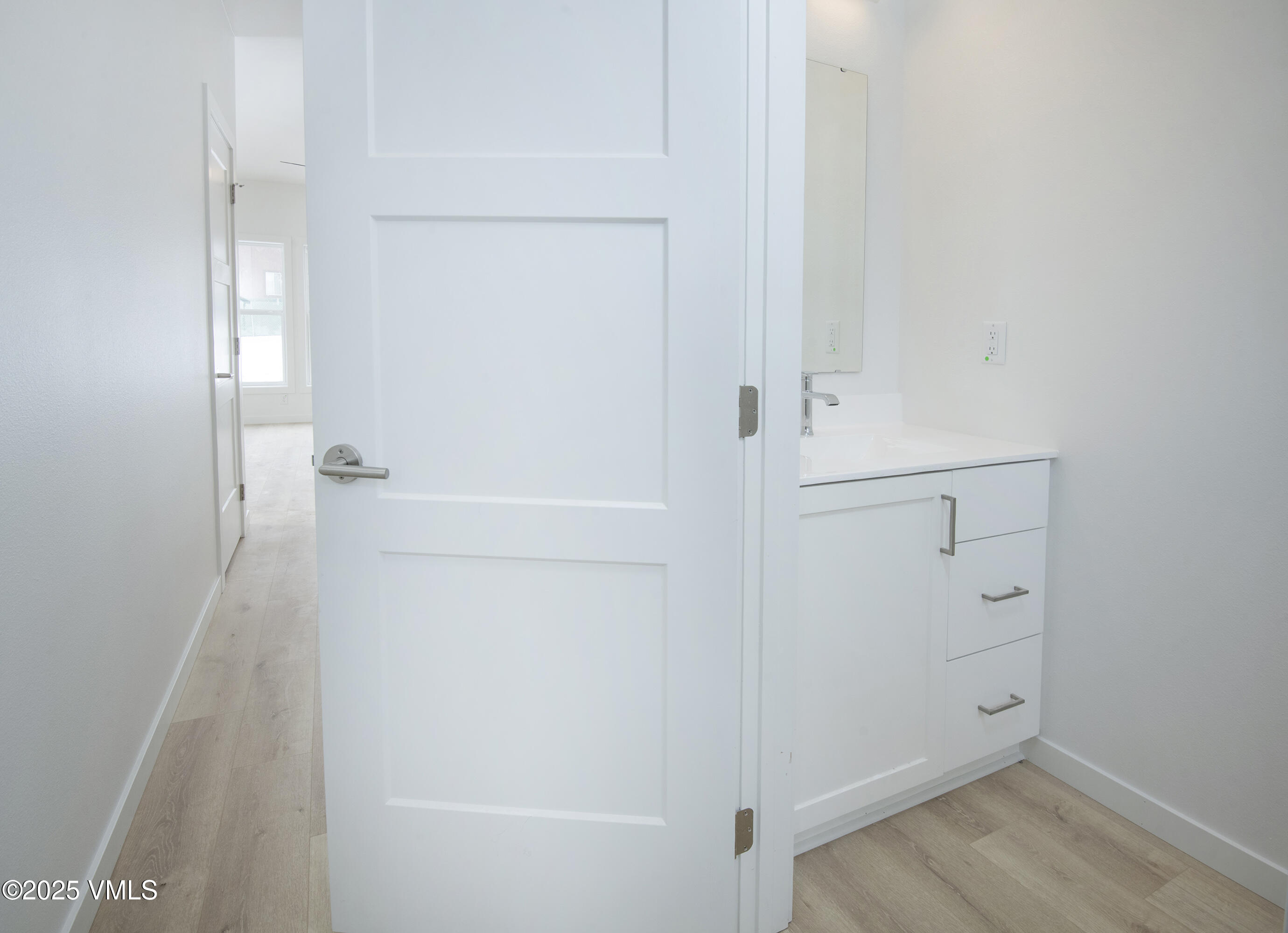 90 Comanche Way Gypsum, CO 81637 - Photo 19 of 46