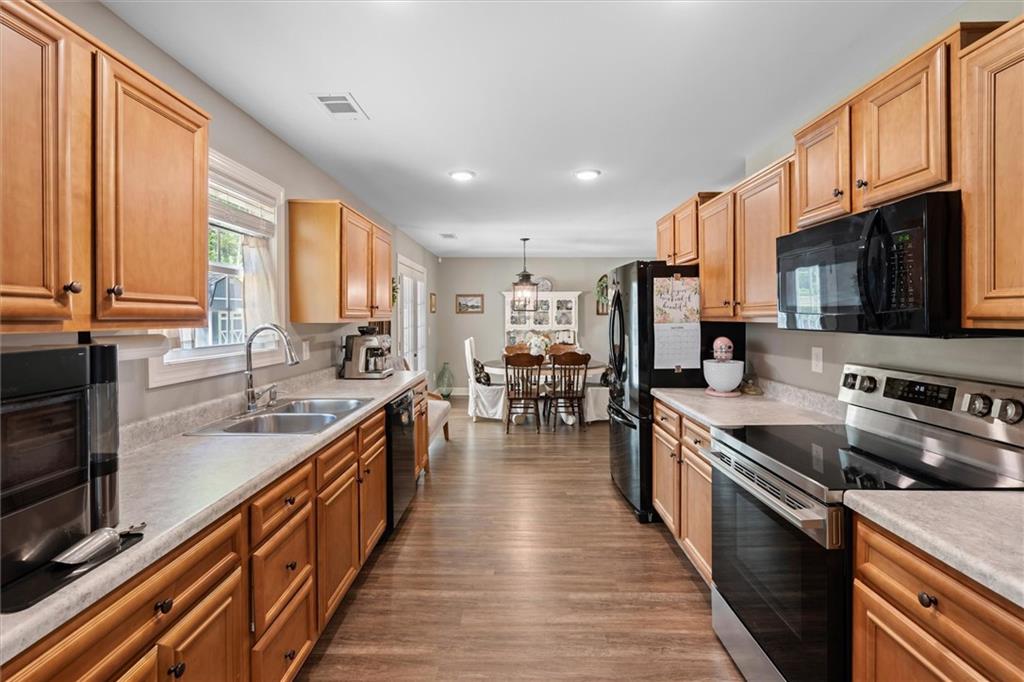 1195 Plowshare Road Carrollton, GA 30117 - Photo 14 of 47