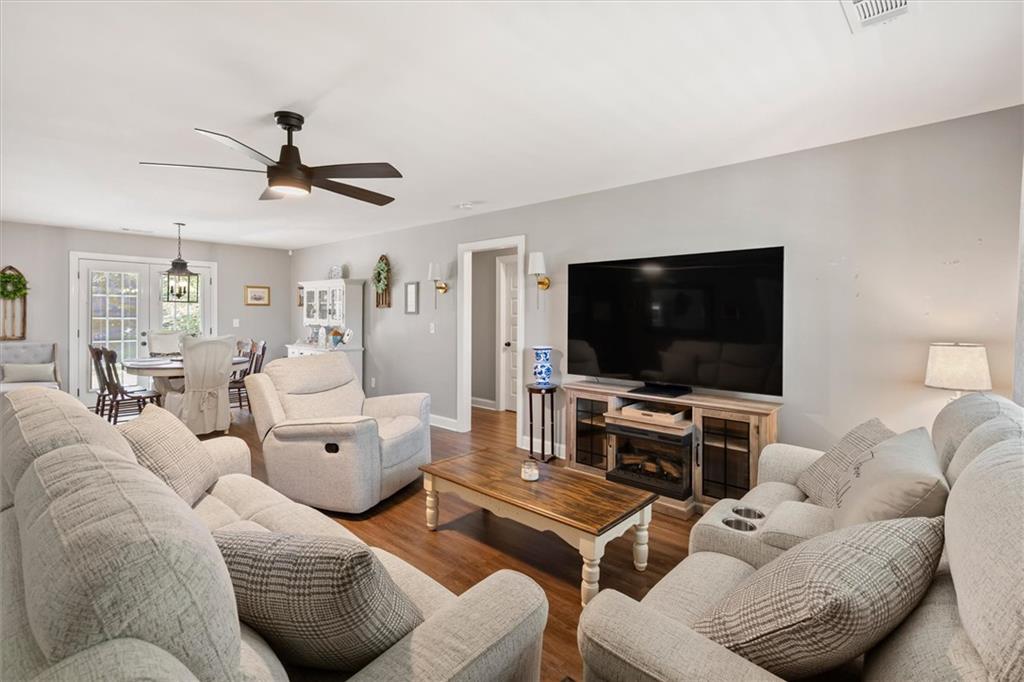 1195 Plowshare Road Carrollton, GA 30117 - Photo 4 of 47