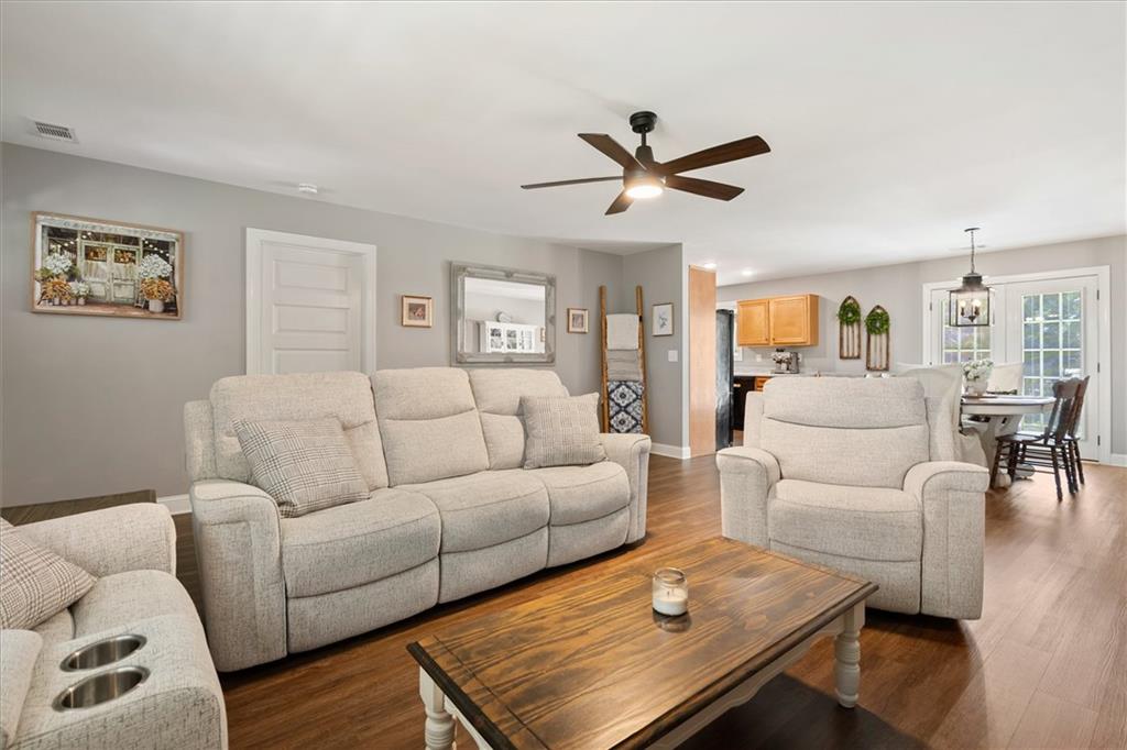 1195 Plowshare Road Carrollton, GA 30117 - Photo 8 of 47