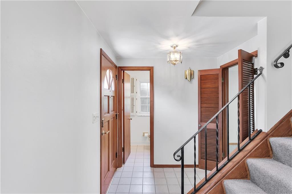 142 Kingsdale Road Churchill, PA 15221 - Photo 11 of 22 Gallery Image 11