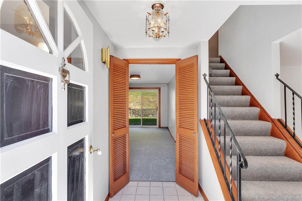 142 Kingsdale Road Churchill, PA 15221 - Photo 12 of 22 Gallery Image 12
