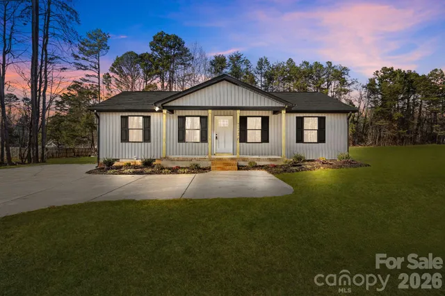 $309,000 | 2220 Mooresville Road, Salisbury, NC 28147