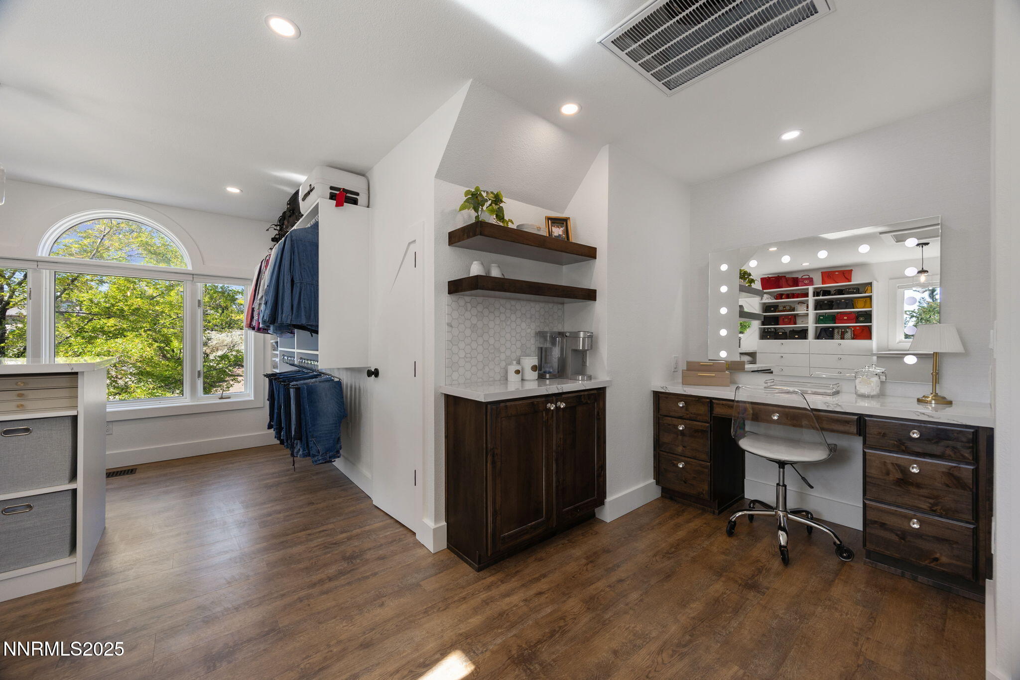 13205 Welcome Way Reno, NV 89511 - Photo 24 of 79 a kitchen with granite countertop a stove a sink and a refrigerator