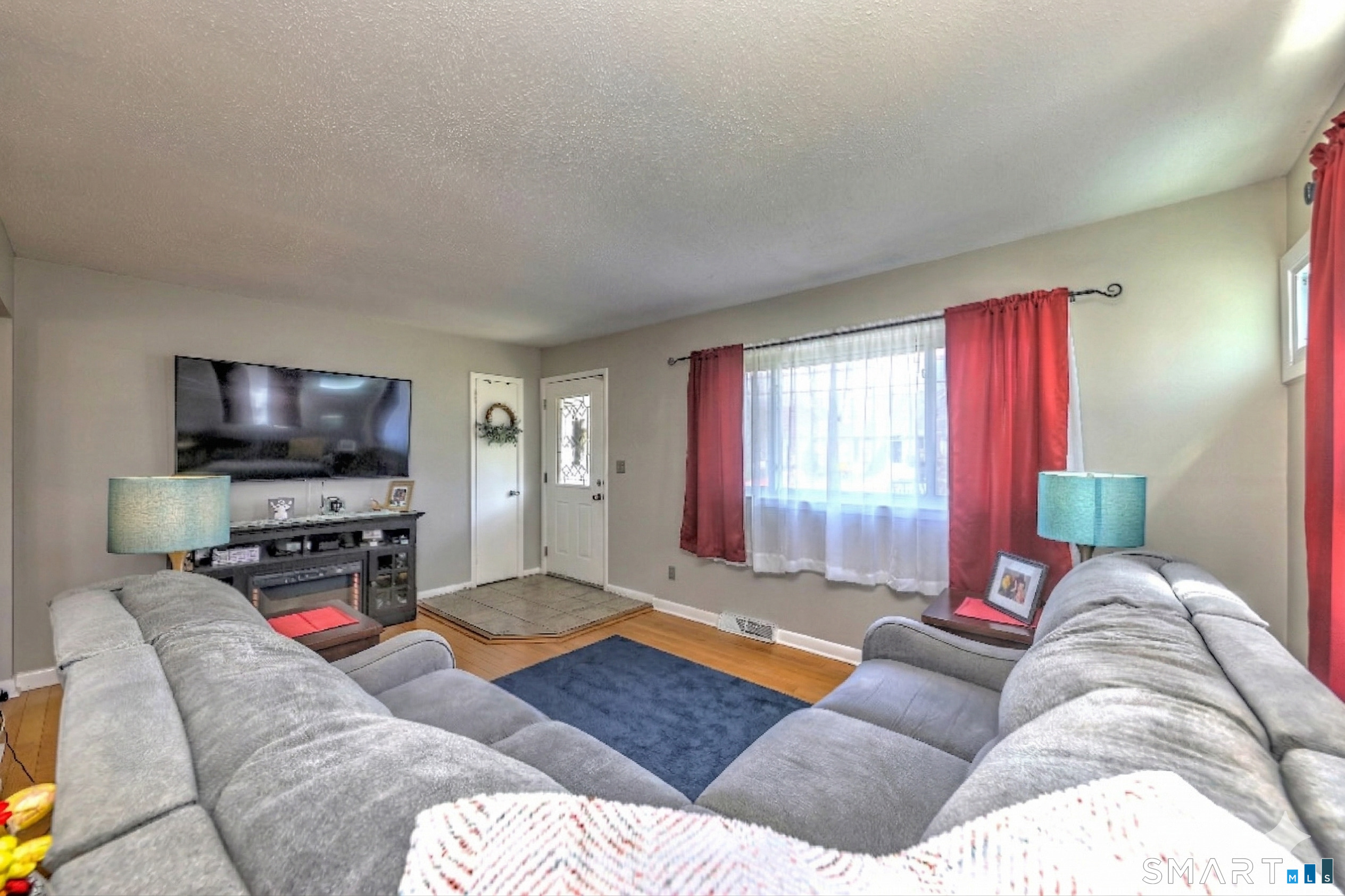 41 Boothbay Street Milford, CT 06460 - Photo 12 of 35