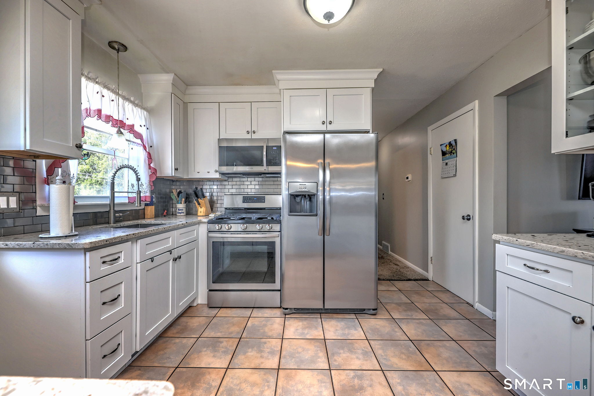 41 Boothbay Street Milford, CT 06460 - Photo 21 of 35