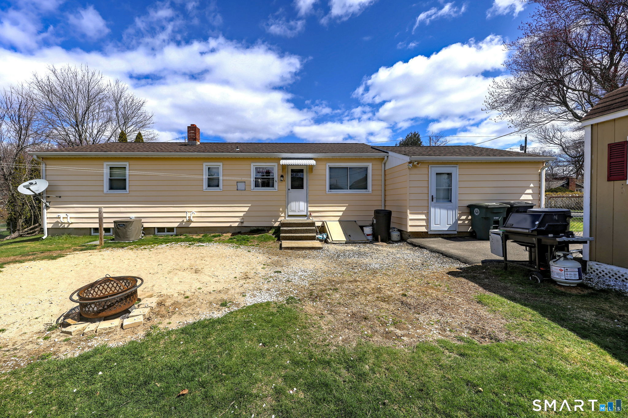 41 Boothbay Street Milford, CT 06460 - Photo 6 of 35