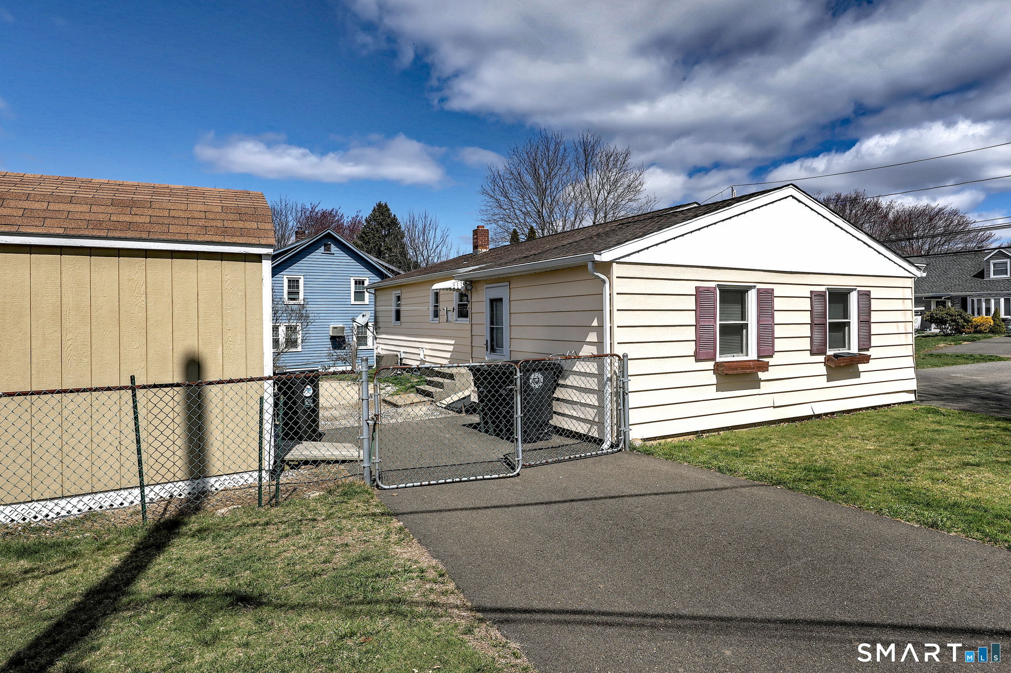 41 Boothbay Street Milford, CT 06460 - Photo 8 of 35