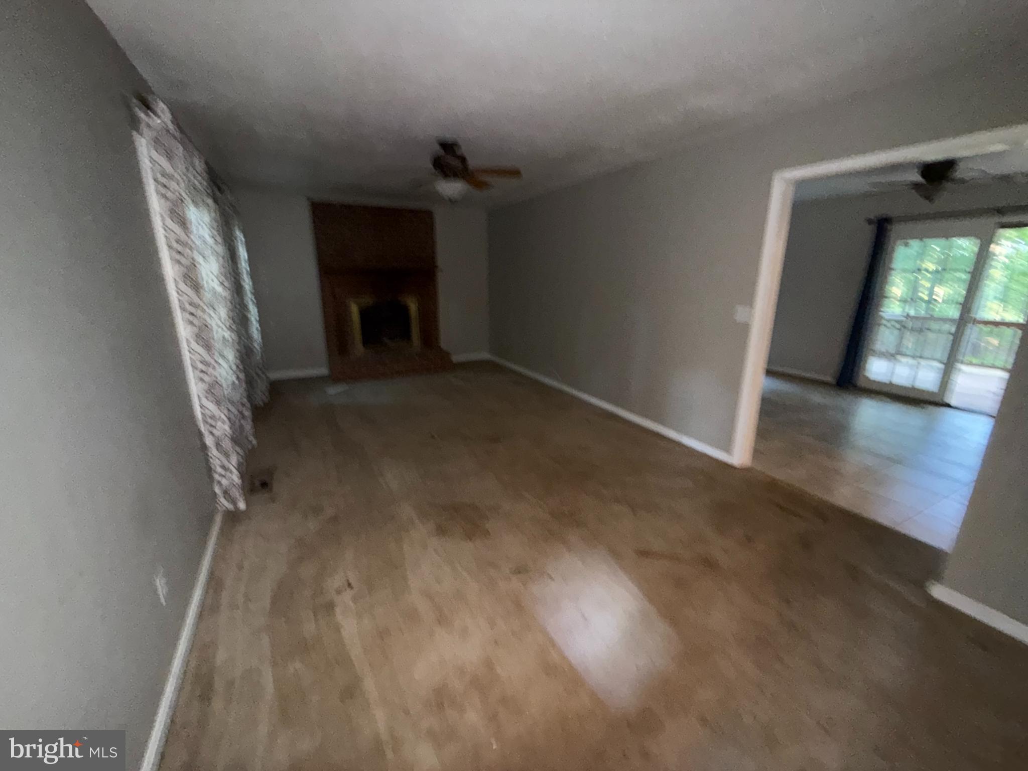 6282 Balls Mill Road Midland, VA 22728 - Photo 11 of 13 Living Room