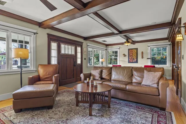 $1,375,000 | 5728 Mammoth Avenue, Valley Glen, CA 91401