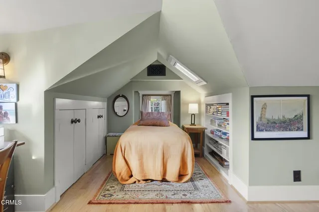 $1,375,000 | 5728 Mammoth Avenue, Valley Glen, CA 91401