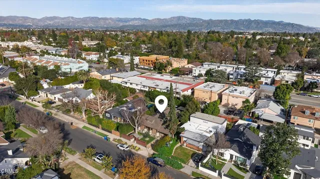 $1,375,000 | 5728 Mammoth Avenue, Valley Glen, CA 91401