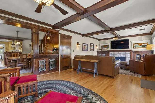 $1,375,000 | 5728 Mammoth Avenue, Valley Glen, CA 91401