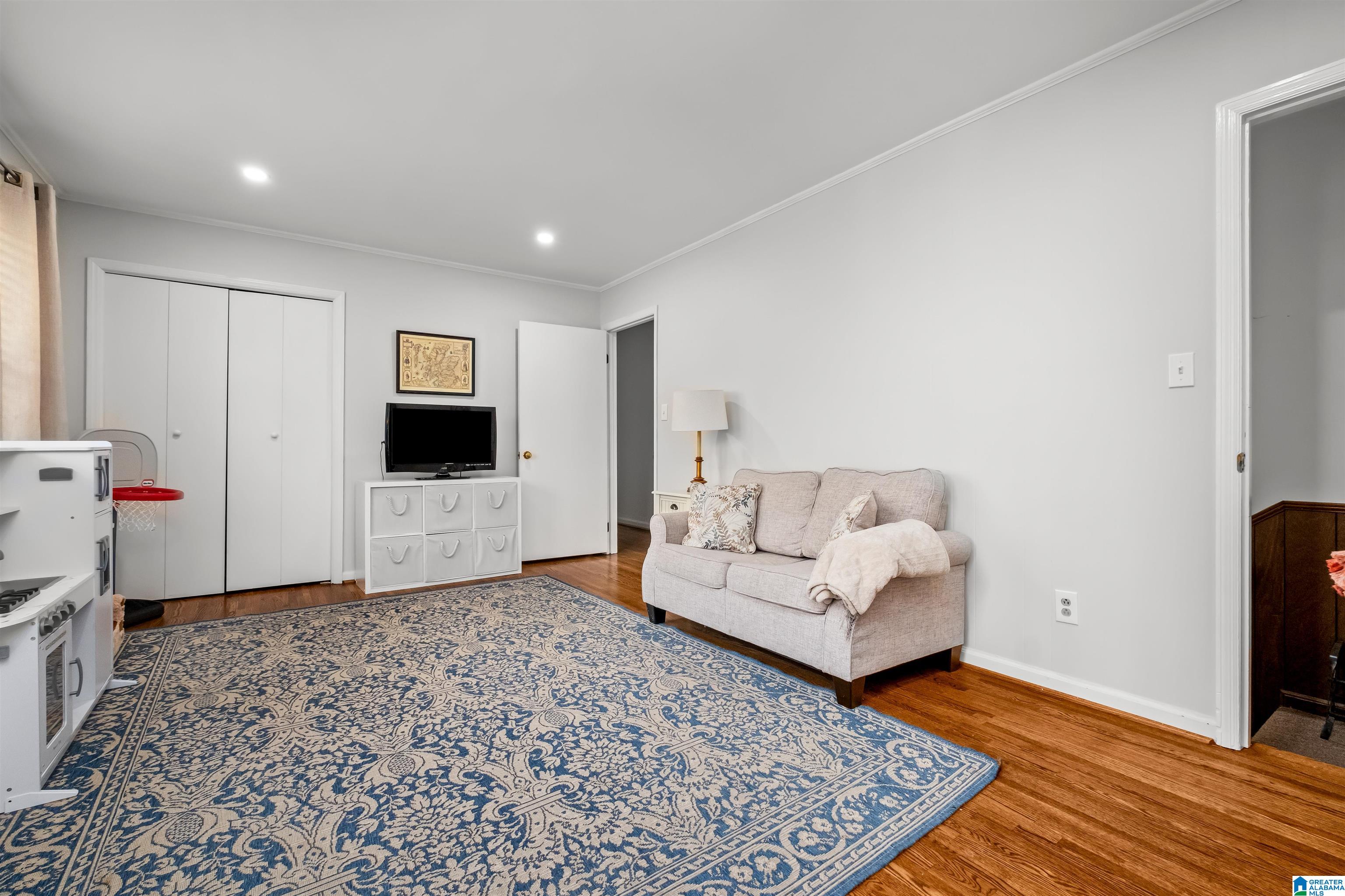 1328 Sumar Road Birmingham, AL 35213 - Photo 15 of 43