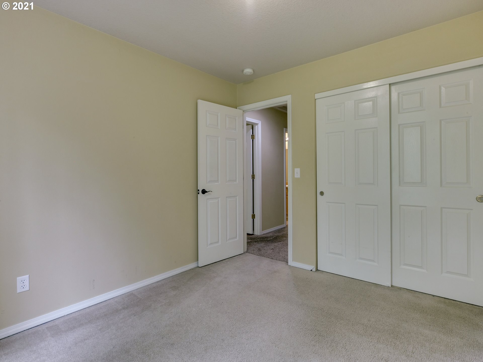 21130 Northeast Osburn Loop Fairview, OR 97024 - Photo 17 of 24