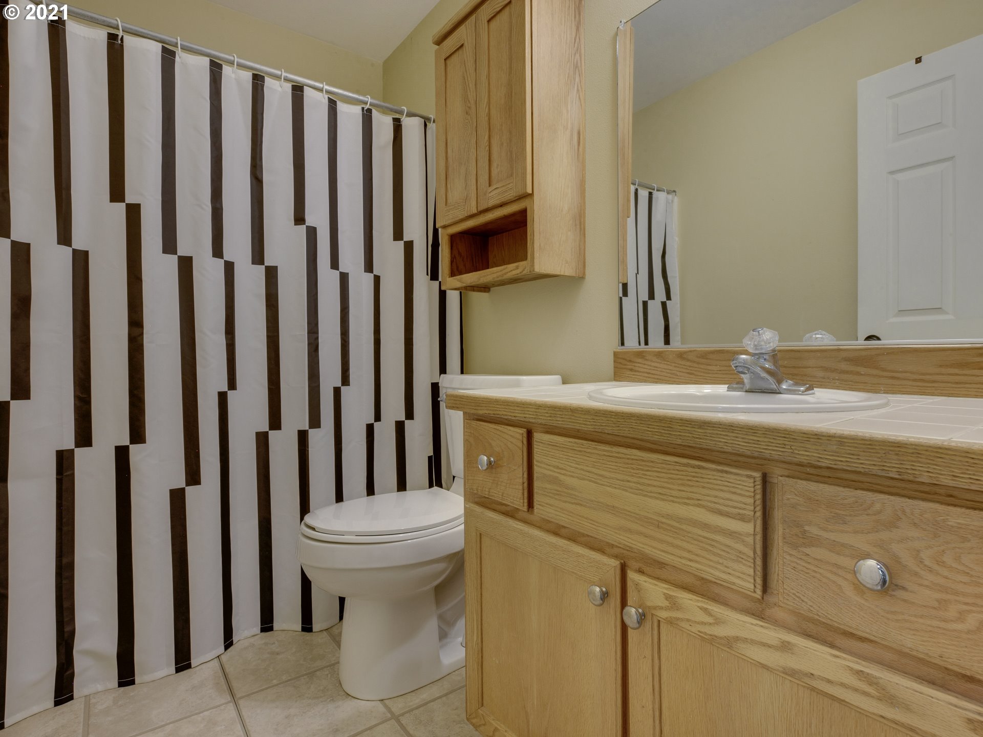 21130 Northeast Osburn Loop Fairview, OR 97024 - Photo 18 of 24