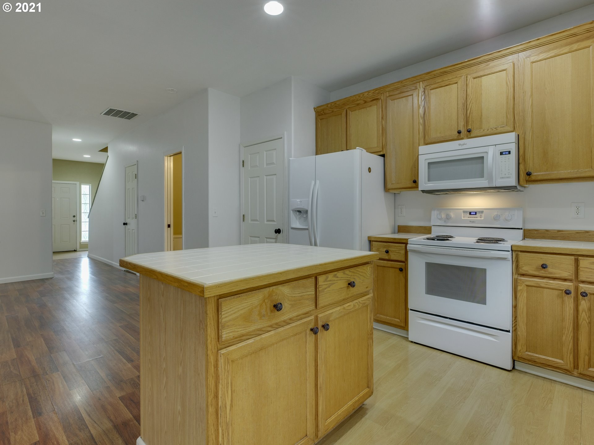 21130 Northeast Osburn Loop Fairview, OR 97024 - Photo 10 of 24