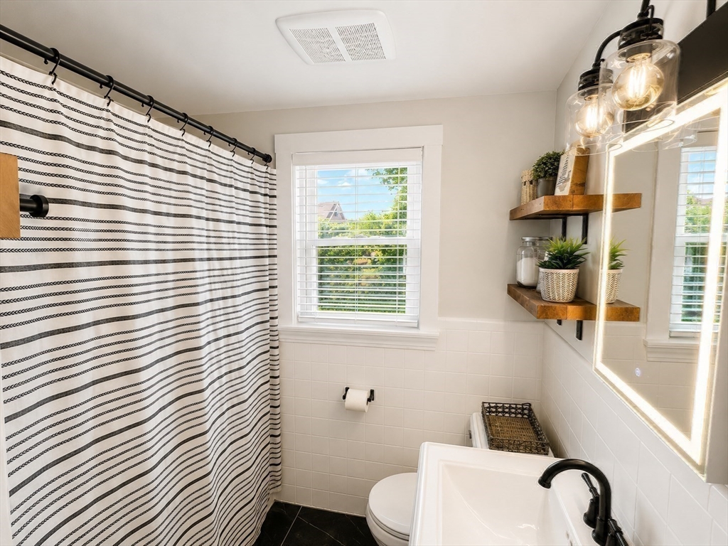 11 Grace Road Quincy, MA 02169 - Photo 24 of 33