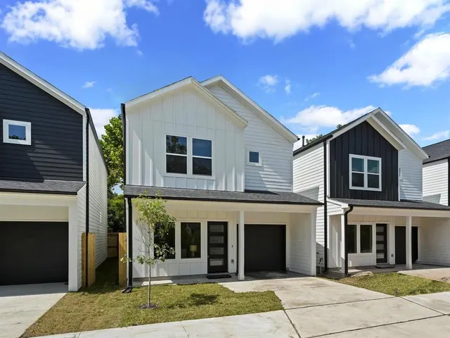 $2,200 | 1448 Dewalt Street, Houston, TX 77088