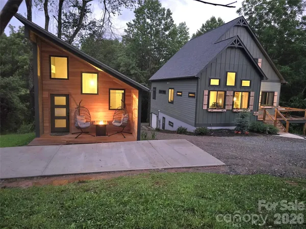 $985,000 | 18 Baker Place, Arden, NC 28704