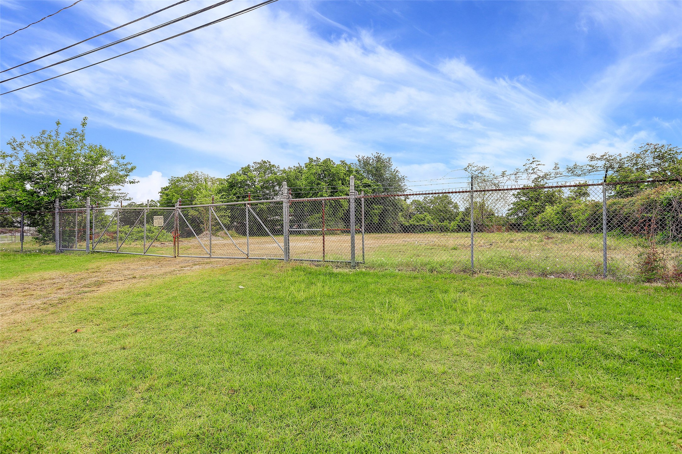 16534 Market Street Channelview, TX 77530 - Photo 4 of 7 a view of a park