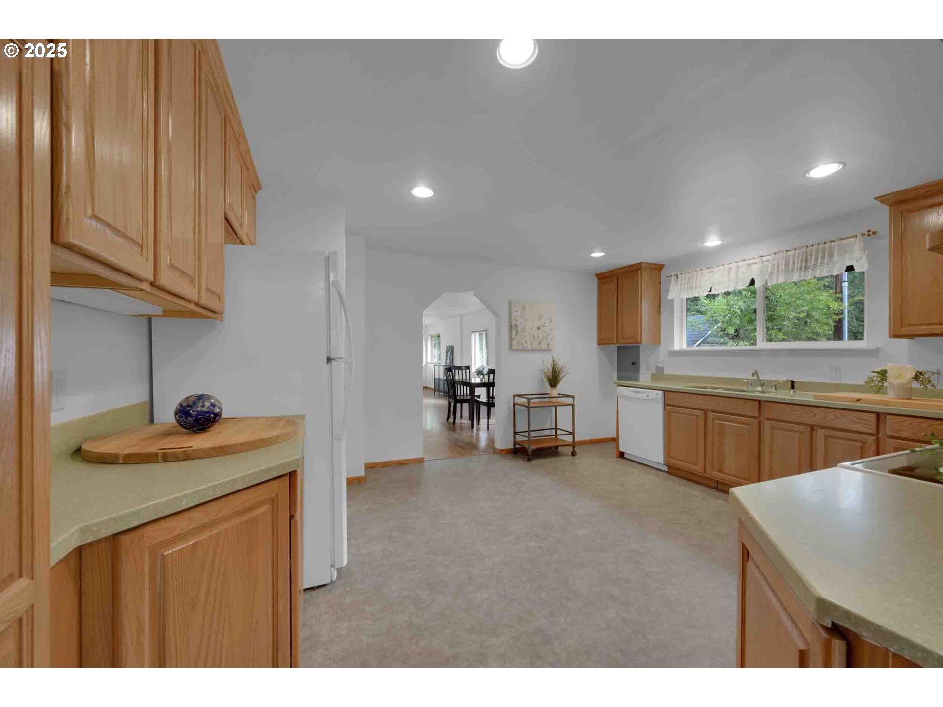 89452 Demming Road Elmira, OR 97437 - Photo 14 of 42 Gallery Image 14