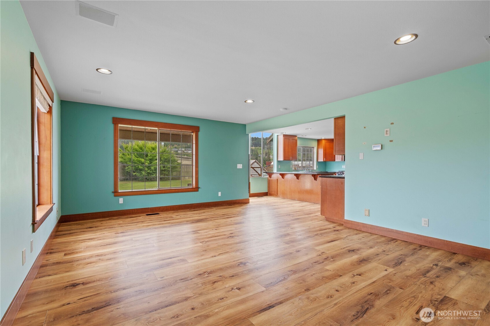 16405 86th Street East Sumner, WA 98390 - Photo 14 of 40