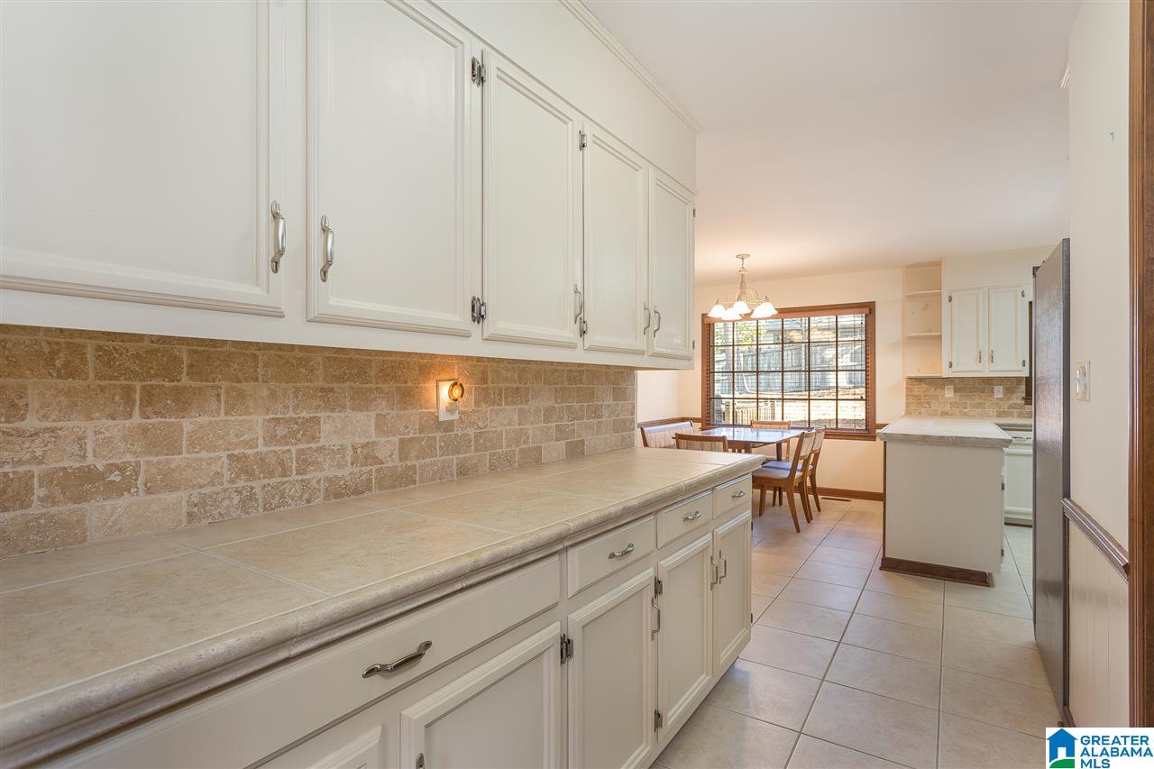4615 Pine Mountain Road Birmingham, AL 35213 - Photo 10 of 46