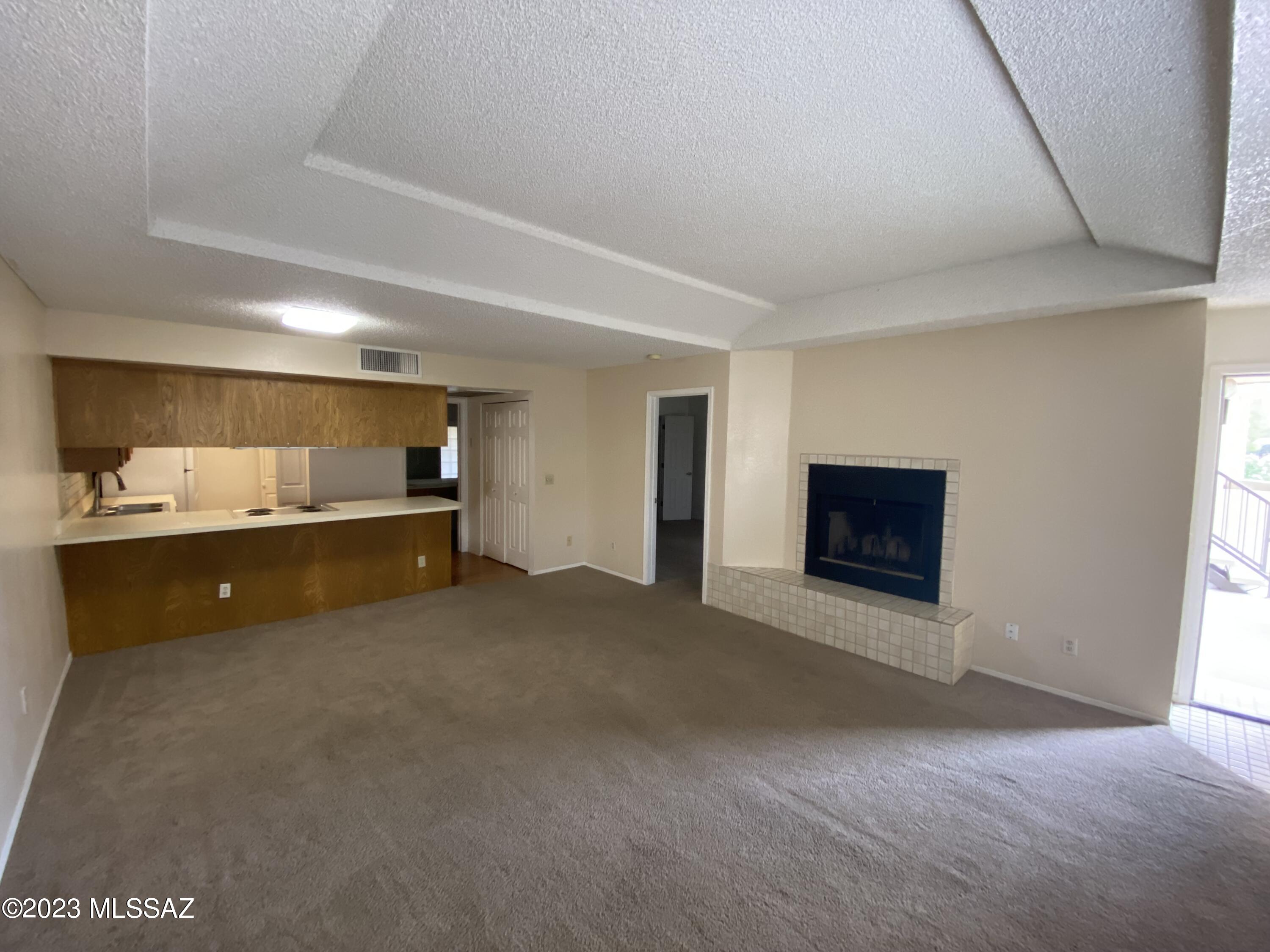 1200 East River Road, Unit G77 Tucson, AZ 85718 - Photo 5 of 20