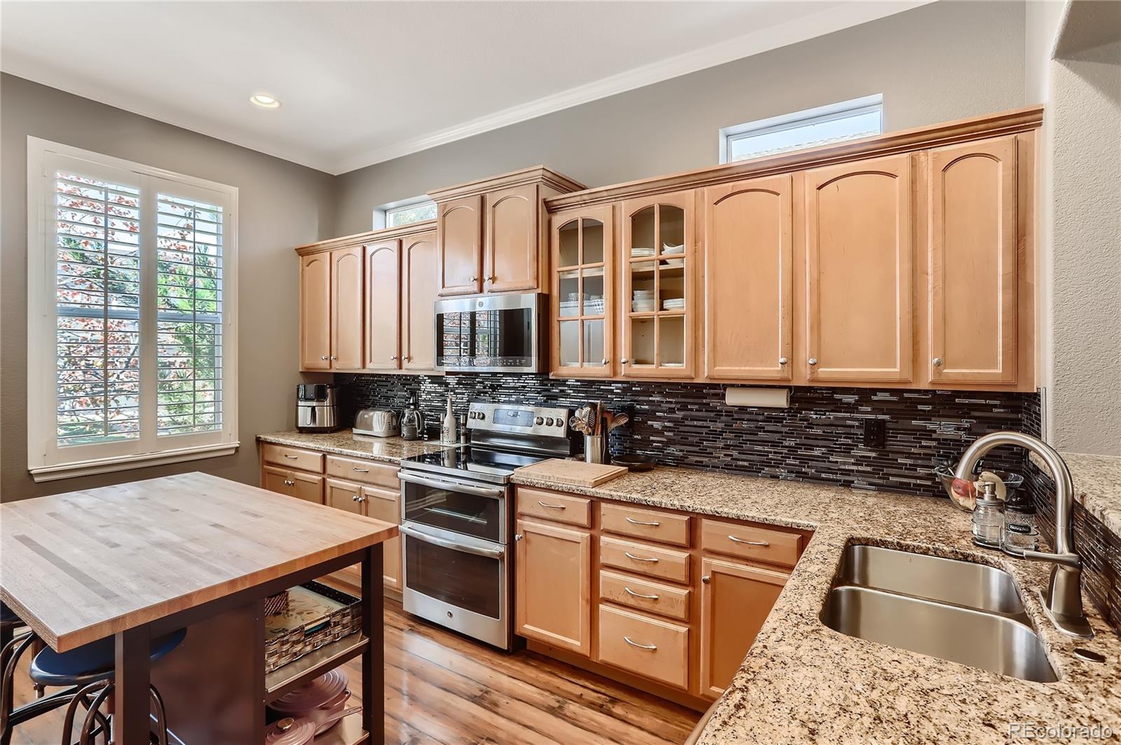3140 Redhaven Way Highlands Ranch, CO 80126 - Photo 11 of 40 Gallery Image 11