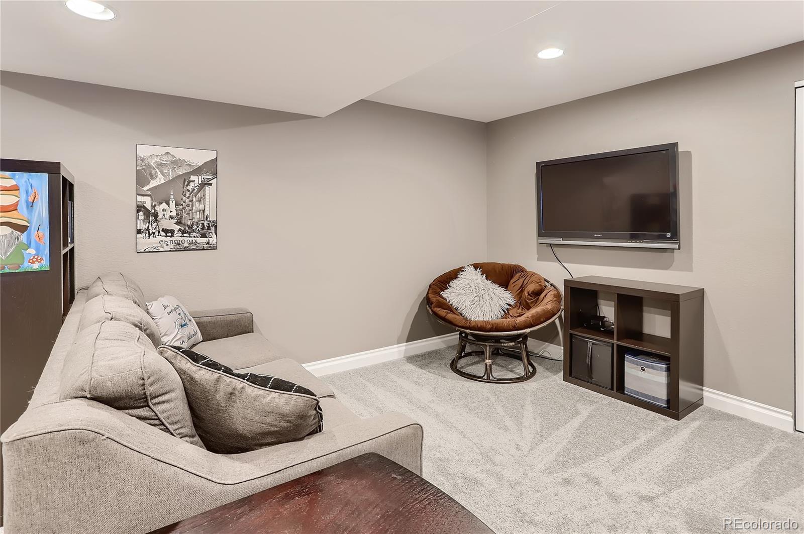 3140 Redhaven Way Highlands Ranch, CO 80126 - Photo 32 of 40 Gallery Image 32