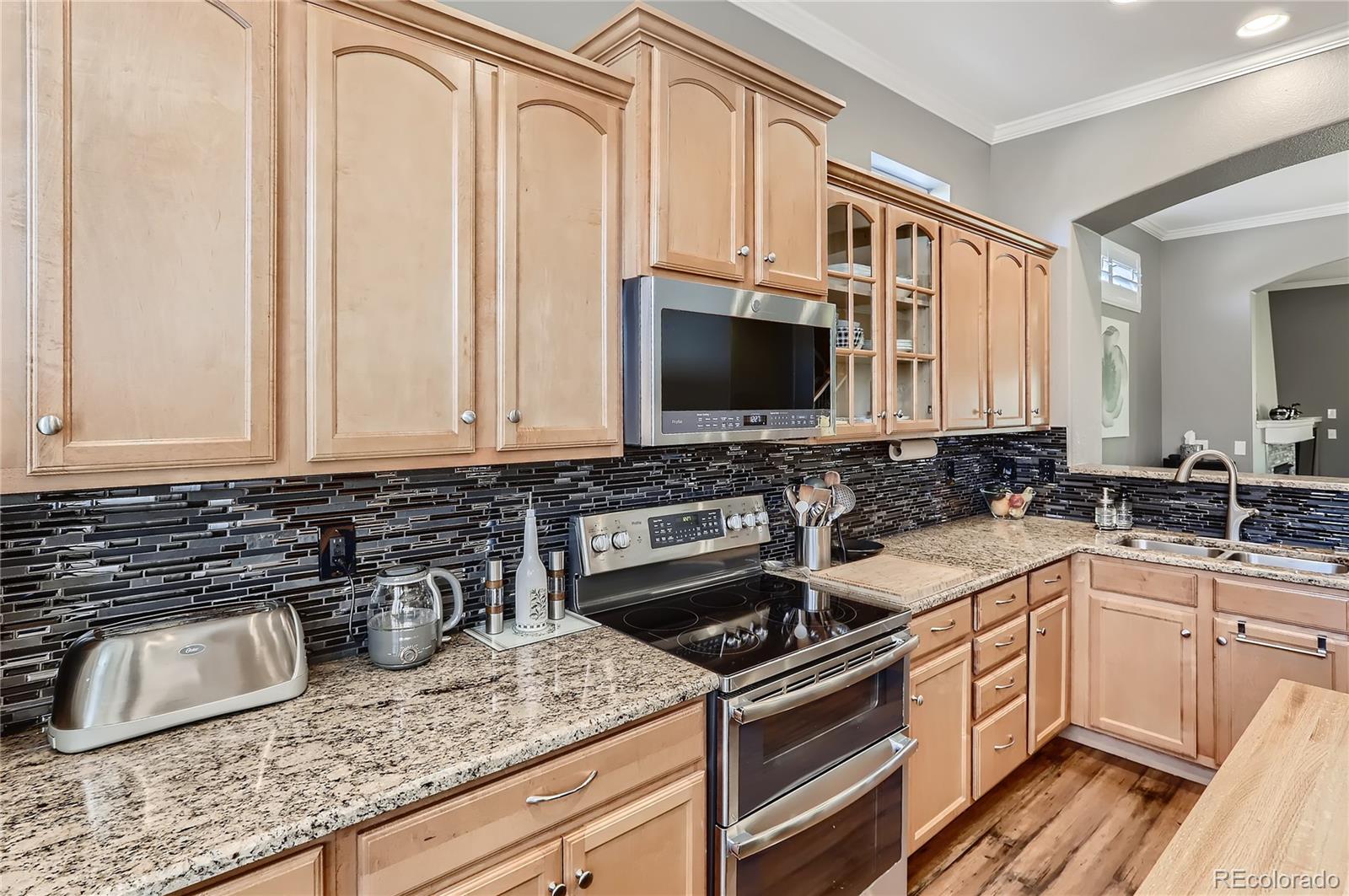 3140 Redhaven Way Highlands Ranch, CO 80126 - Photo 9 of 40 Gallery Image 9
