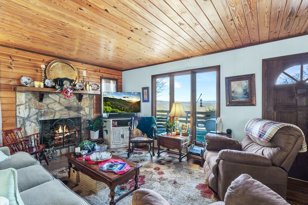 Undisclosed Address Blairsville, GA 30512 - Photo 24 of 52 Living room and view
