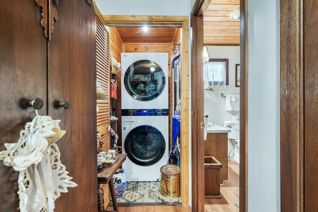 Undisclosed Address Blairsville, GA 30512 - Photo 28 of 52 Laundry on main