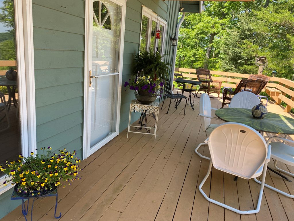 Undisclosed Address Blairsville, GA 30512 - Photo 45 of 52 Expansive deck