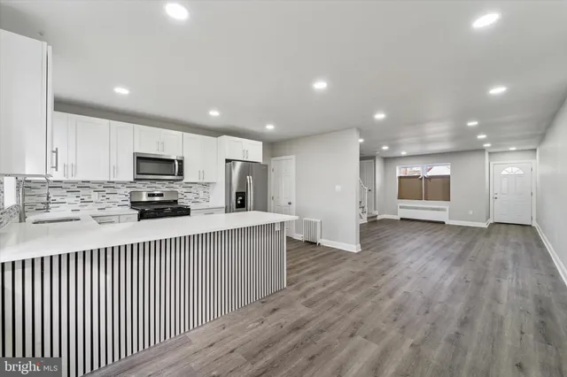 $239,000 | 6858 Clover Lane, Upper Darby, PA 19082