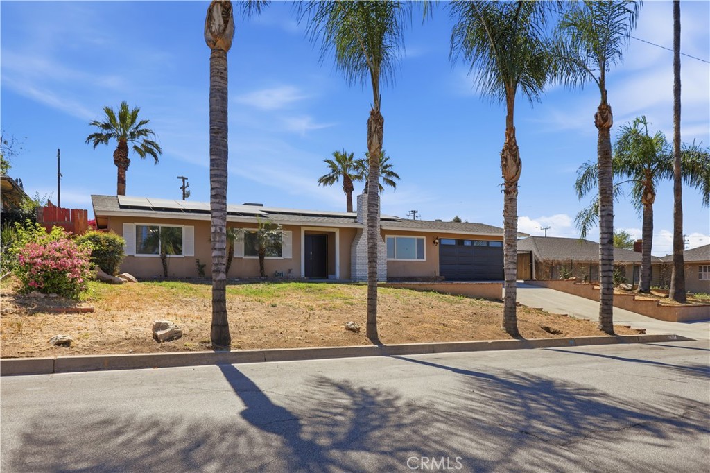 2511 Spring Meadow Lane Highland, CA 92346 - Photo 3 of 52