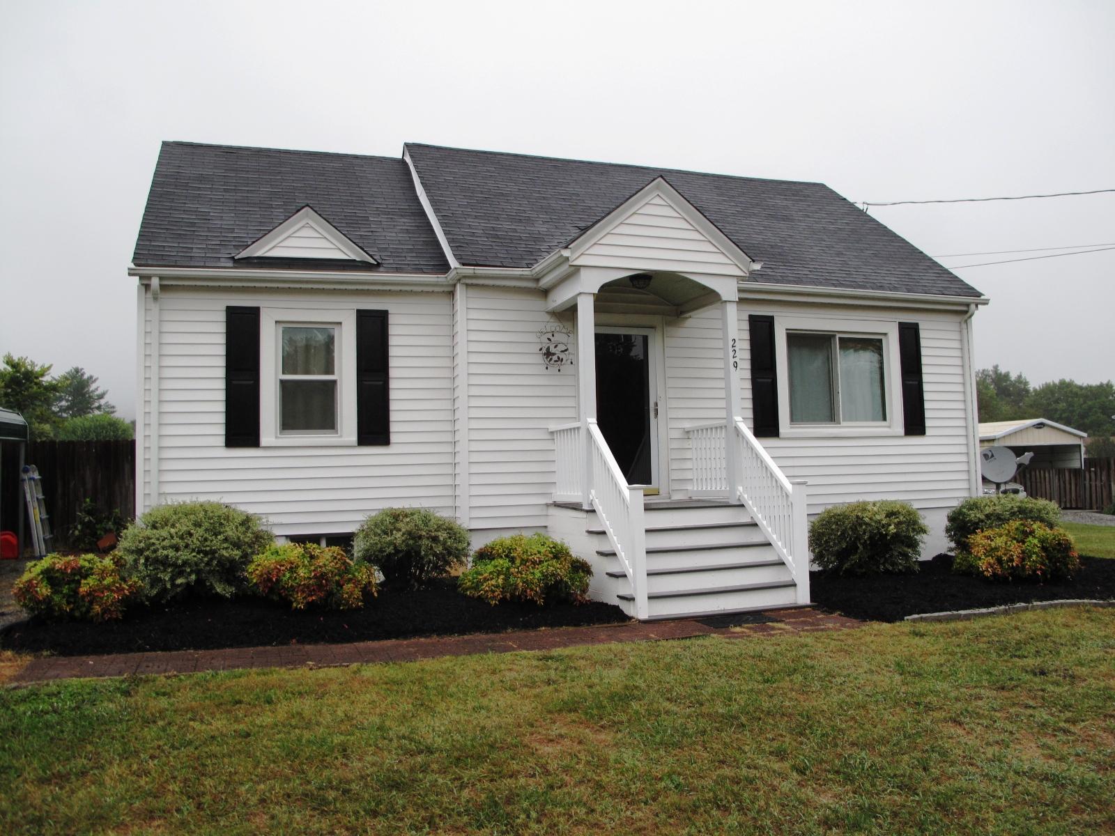 229 Bonavista Road Salem, VA 24153 - Photo 1 of 26 229 Bonavista