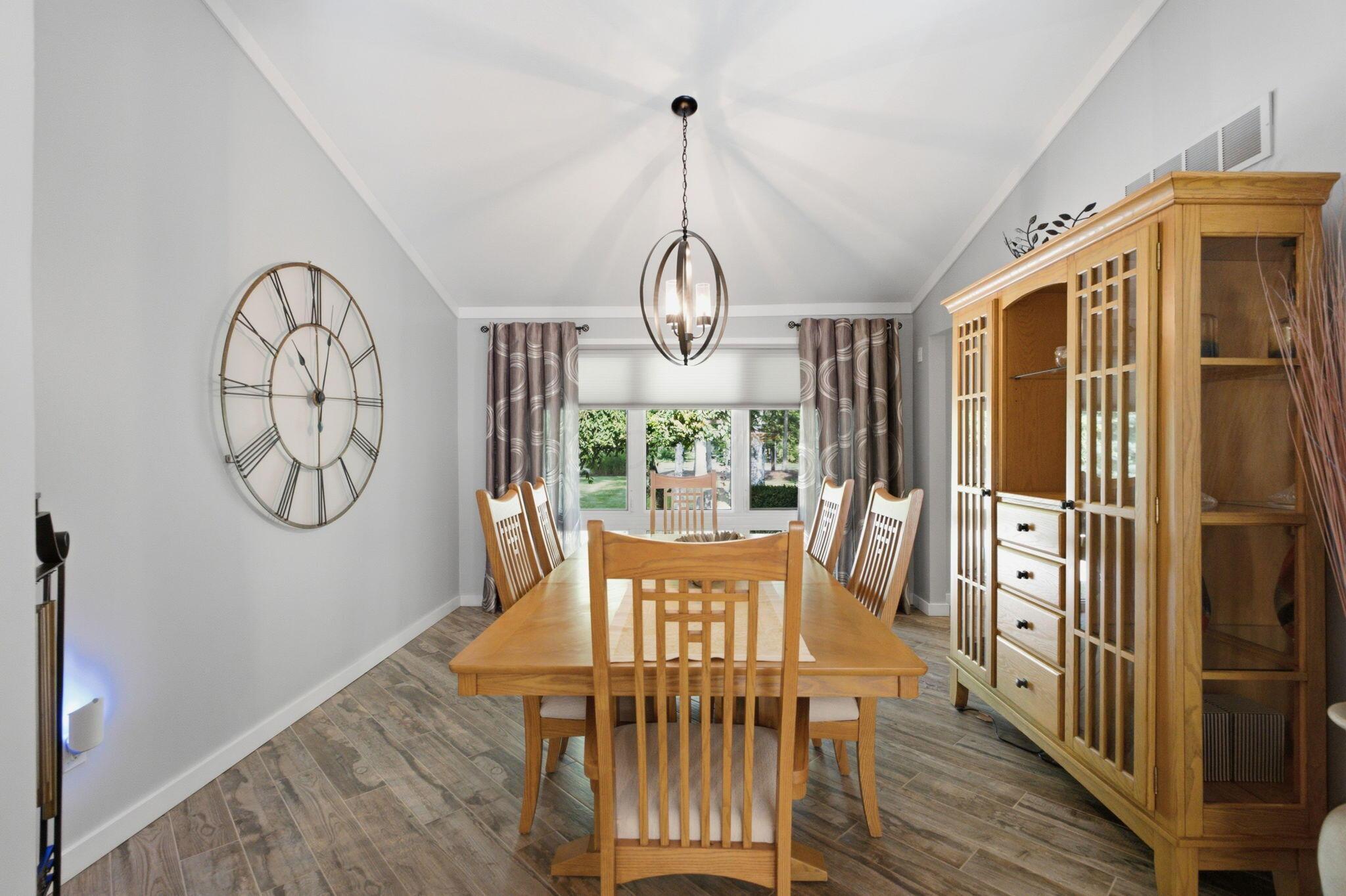 7232 Lee Road Westerville, OH 43081 - Photo 41 of 122 Dining Room