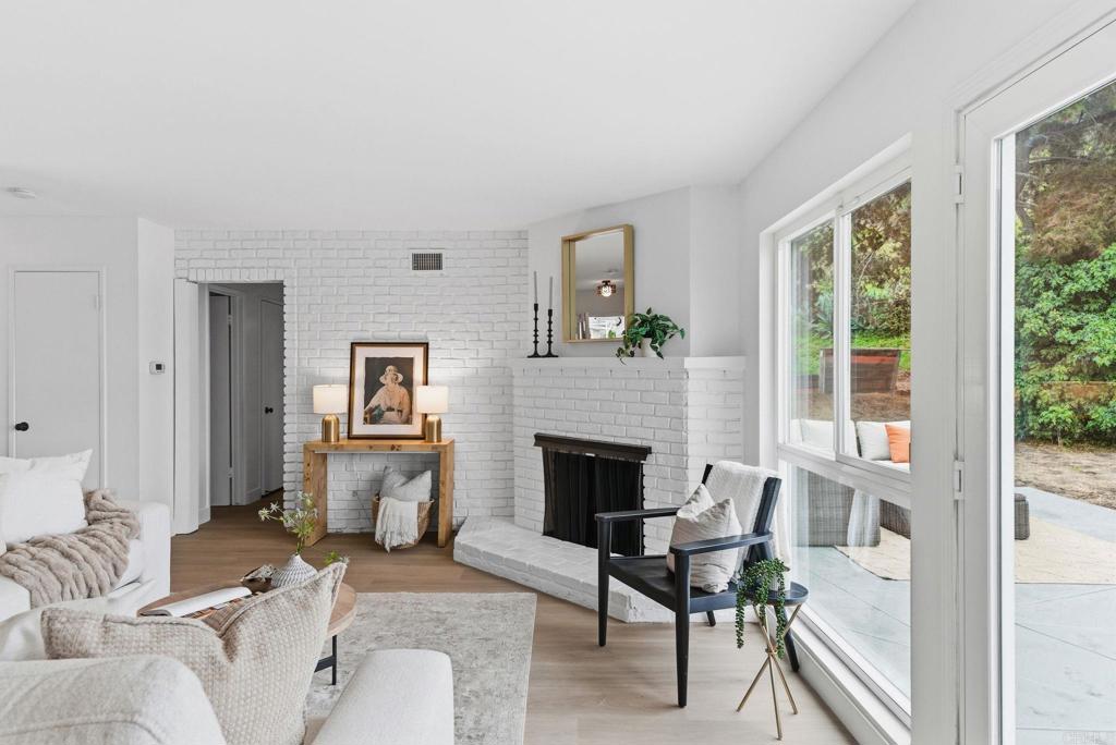 1511 Primera Street Lemon Grove, CA 91945 - Photo 7 of 31 Living Room