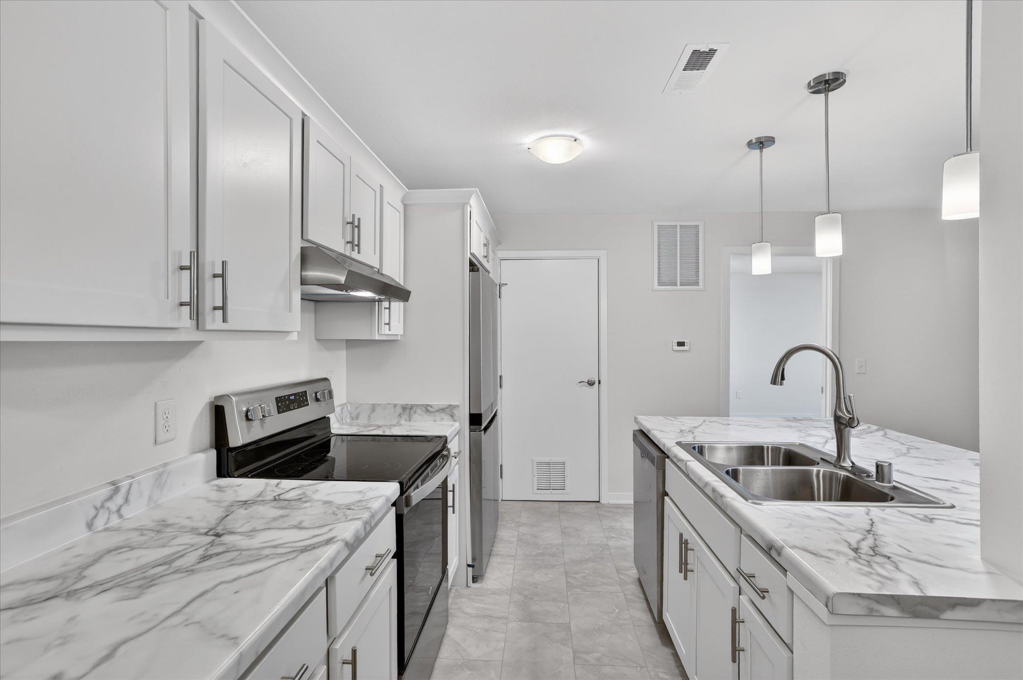 1011 South 2nd Street, Unit 4 Delavan, WI 53115 - Photo 19 of 57