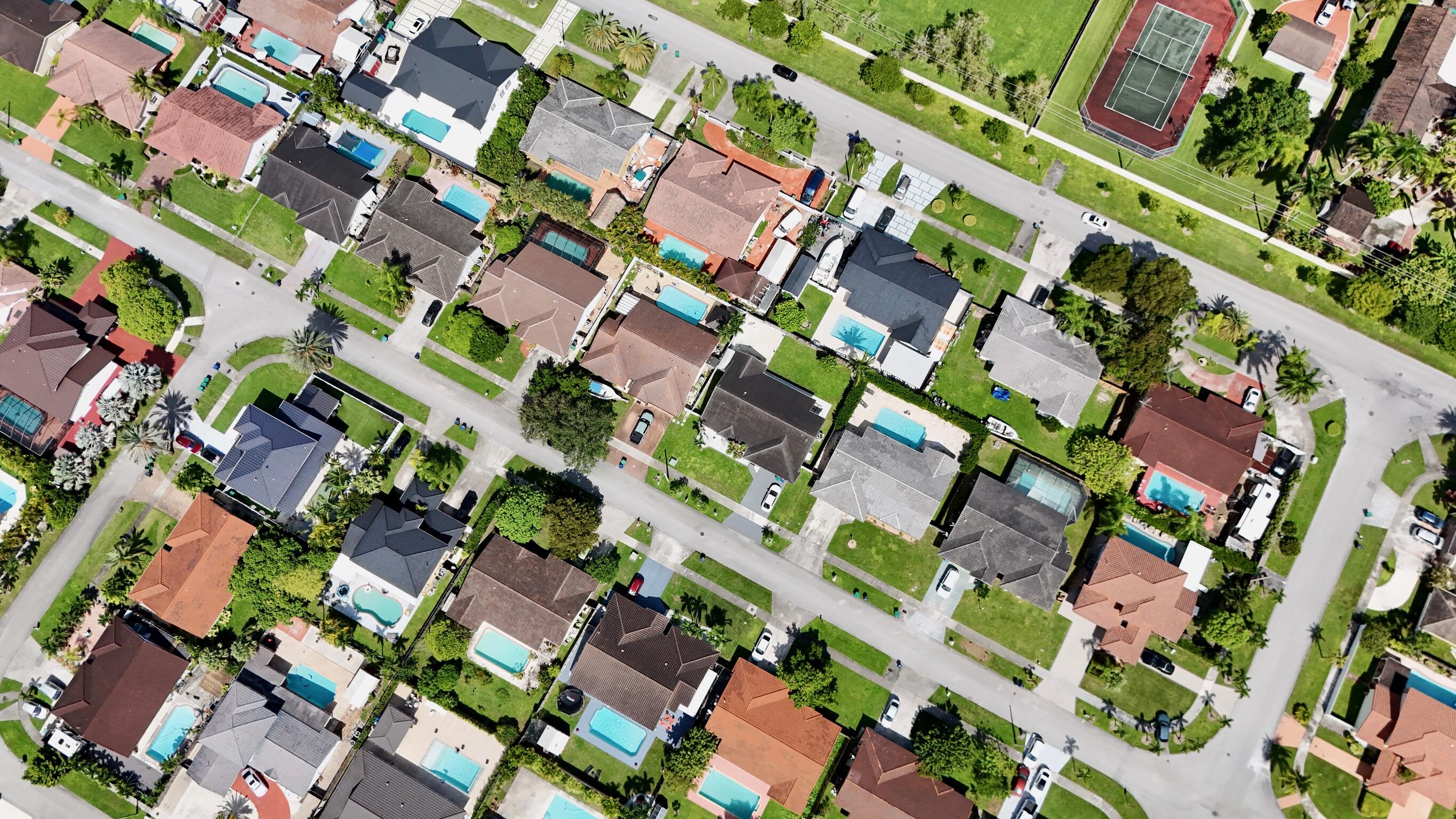 14931 Southwest 168th Court Miami, FL 33187 - Photo 29 of 34