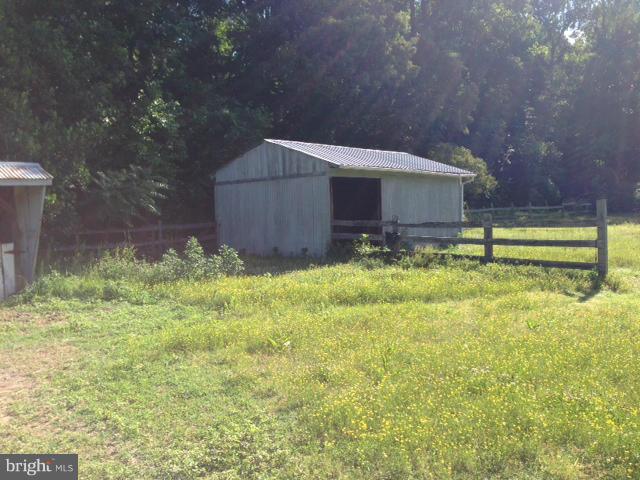 6761 Harmony Road Preston, MD 21655 - Photo 7 of 29 Horse Barn