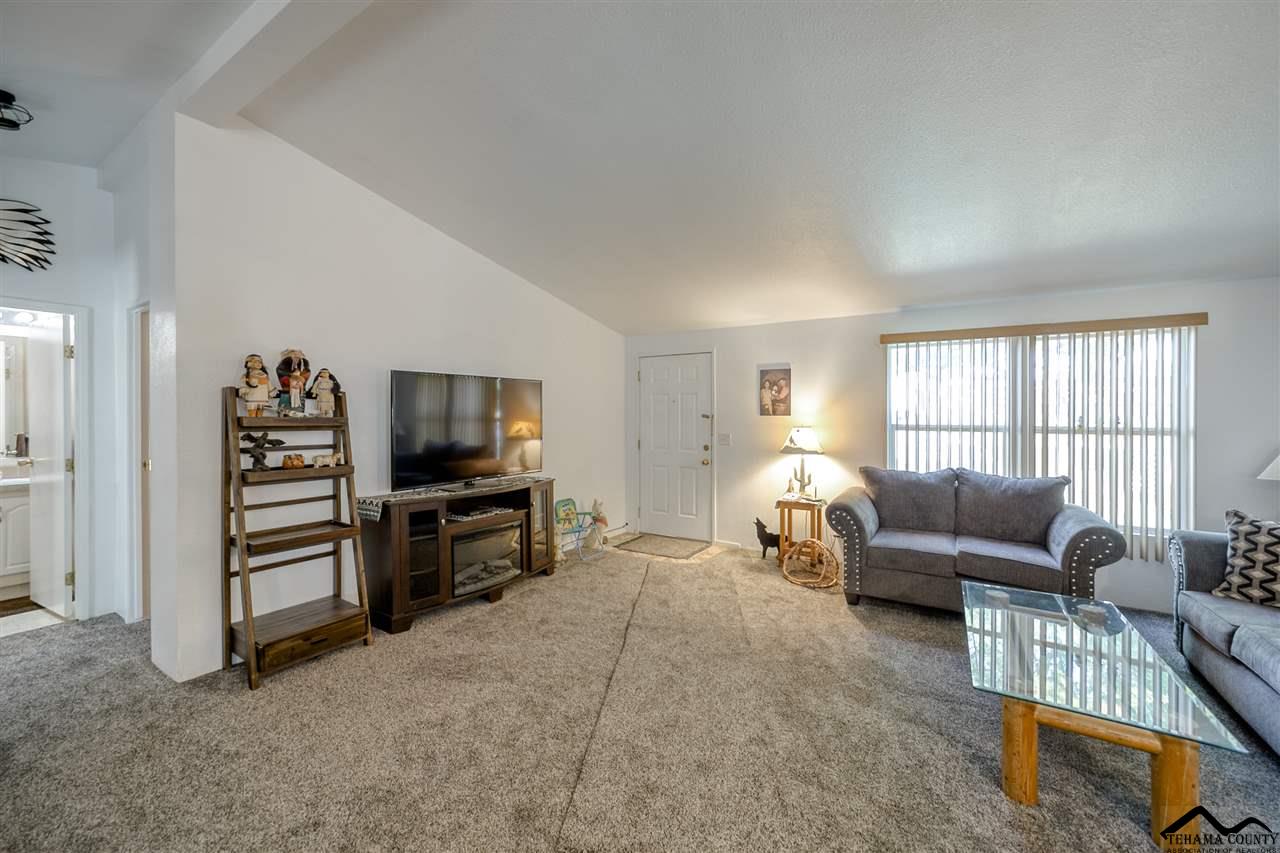 23201 Kindlespire Road Proberta, CA 96078 - Photo 7 of 14