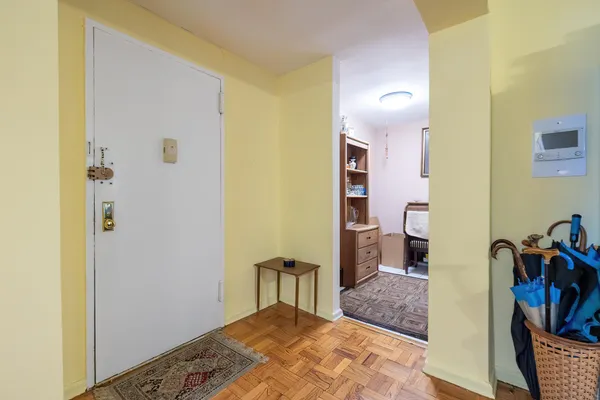 $171,500 | 75 West 238th Street, Unit 2D | Kingsbridge Heights