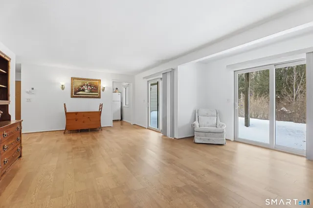 $258,888 | Undisclosed Address, Simsbury, CT 06070