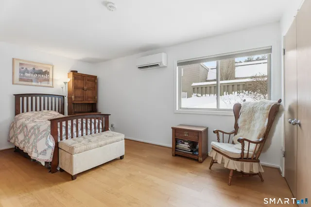 $258,888 | Undisclosed Address, Simsbury, CT 06070